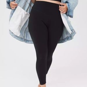 Size S Black Aerie OFFLINE High Rise Leggings 7/8 Length